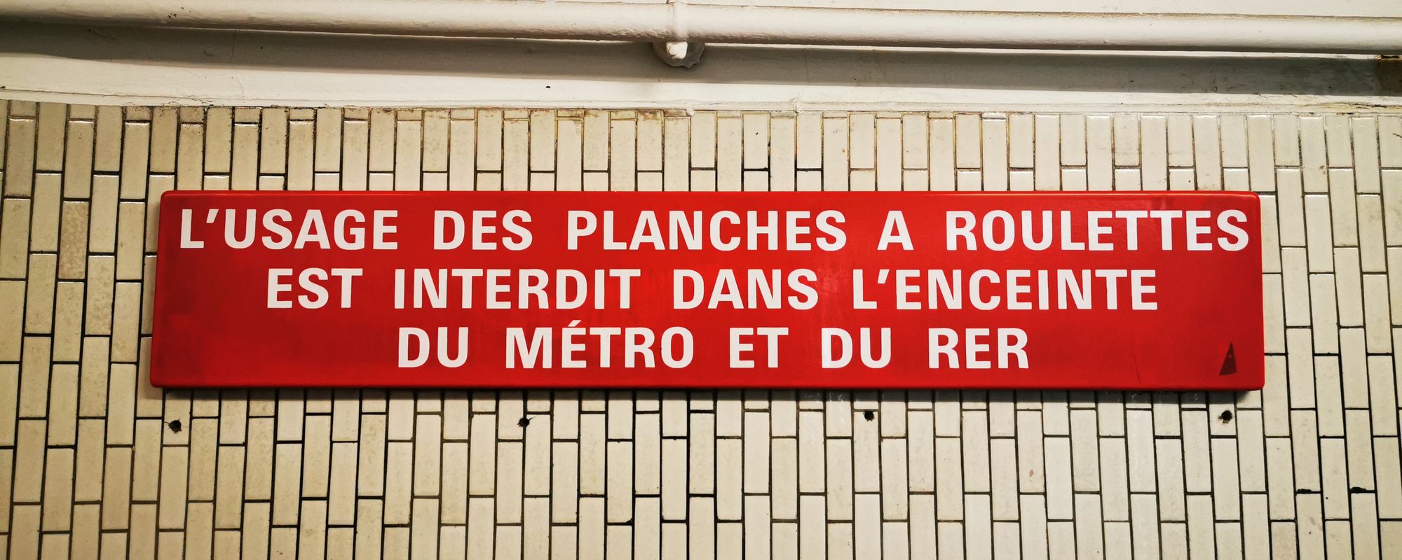 Ăsta ghid turistic, astea poze inedite din Paris!